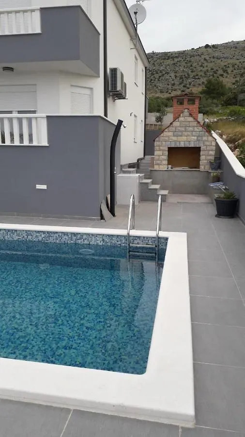 Villa Kathy Seget Vranjica